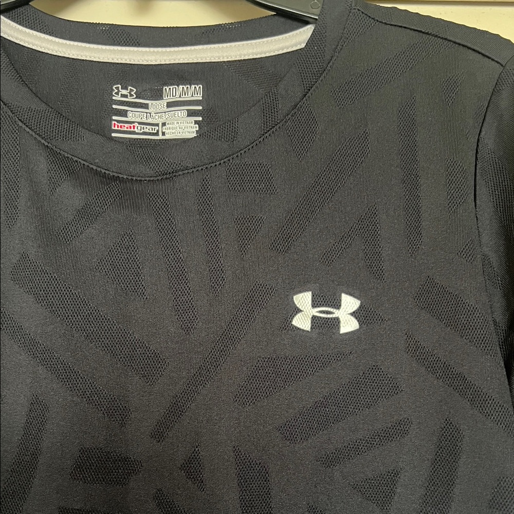 Under Armour Women's Black Short Sleeve Tee - Picture 3 of 5